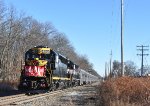 NJT Tri States Santa Train, with GP40PH-2B # 4210 and GP40PH-2 # 4101 pushing, heading away from Beaverbrook Rd